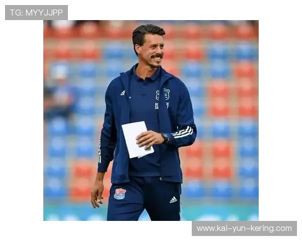 桑德罗·瓦格纳：从拜仁旧将到奥格斯堡主帅的转型