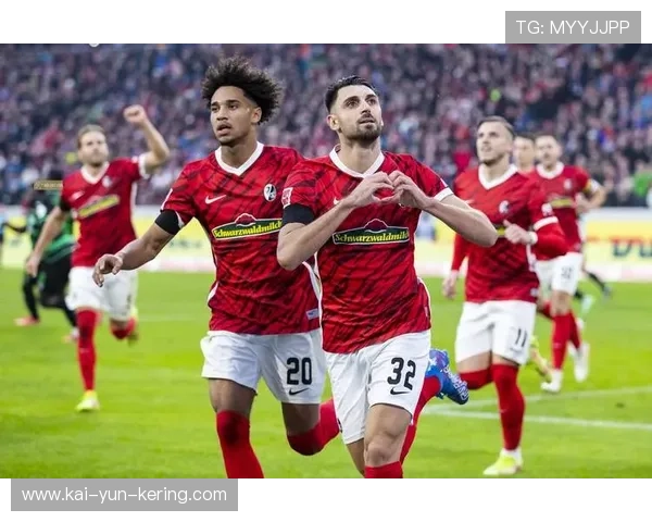 弗赖堡开场定位球两度得手，暴露拜仁防守盯人问题