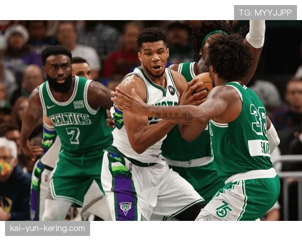 凯尔特人与雄鹿榜首大战进入加时,塔图姆与字母哥对飙关键球 凯尔特人与雄鹿榜首大战进入加时,塔图姆与字母哥对飙关键球